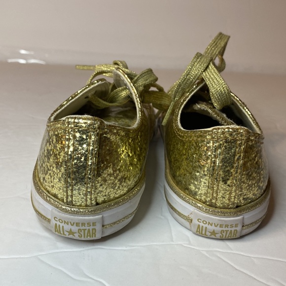 Kids gold converse sneakers size 8 - Picture 4 of 5